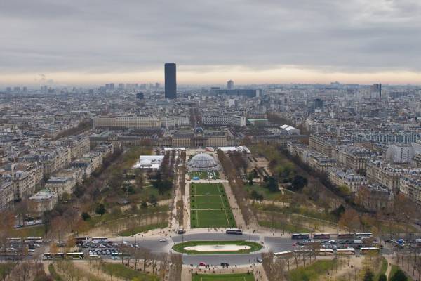 Voici à quoi ressemble Paris depuis la tour Eiffel